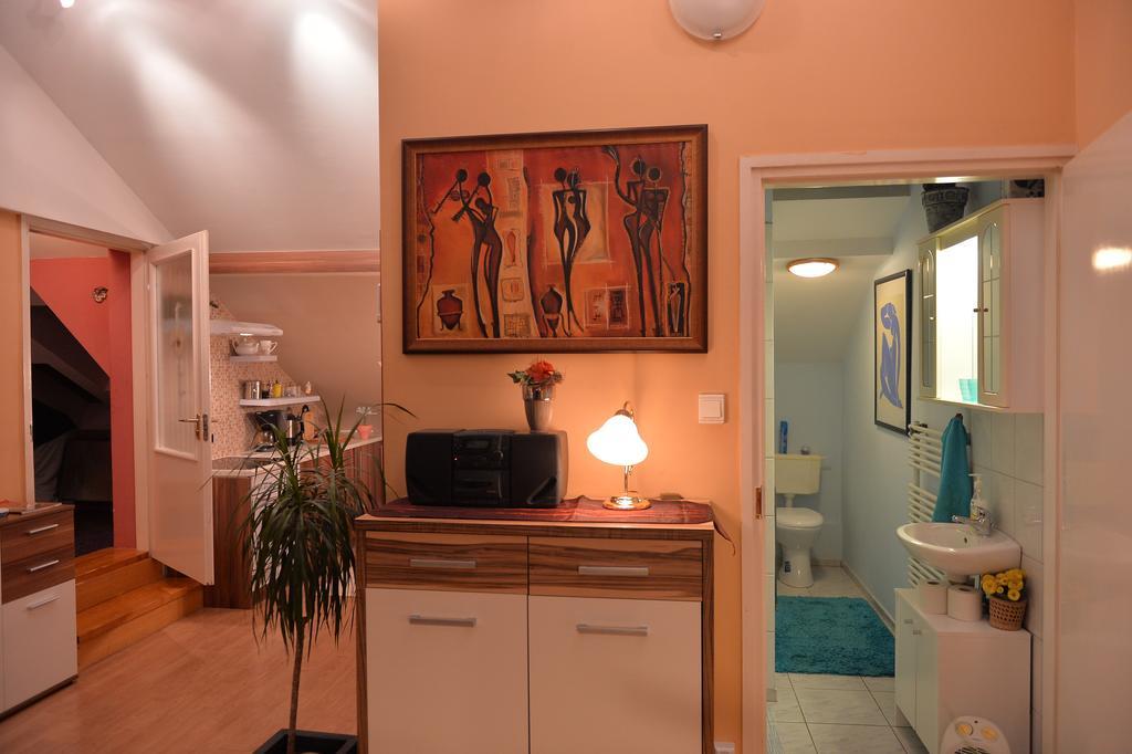 Sopron Eszter Apartman Oda fotoğraf